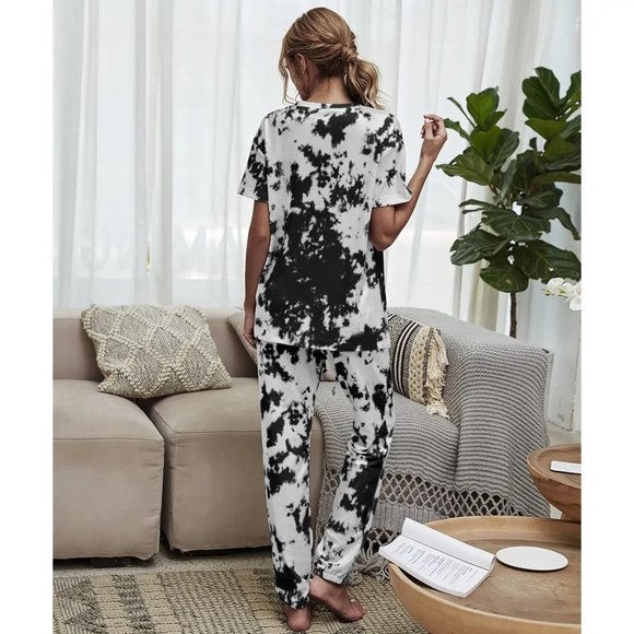 Black & White Tie Dye Lounge Set - Picture 3 of 3